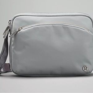 ⭐️Lululemon crossbody bag.⭐️